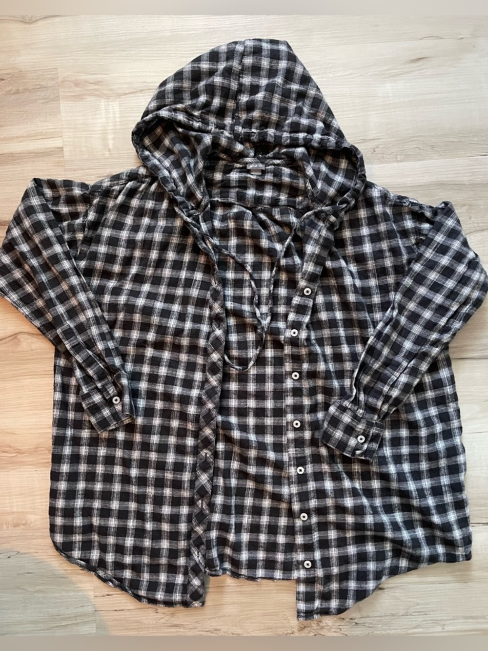 aerie Black and White Plaid Button-Up Shirt